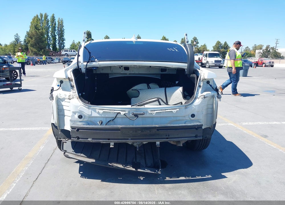 2013 ACURA ILX 2.0L VIN: 19VDE1F35DE020308