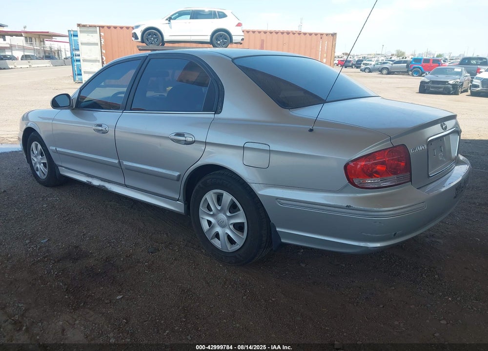 2004 HYUNDAI SONATA VIN: KMHWF25SX4A055372