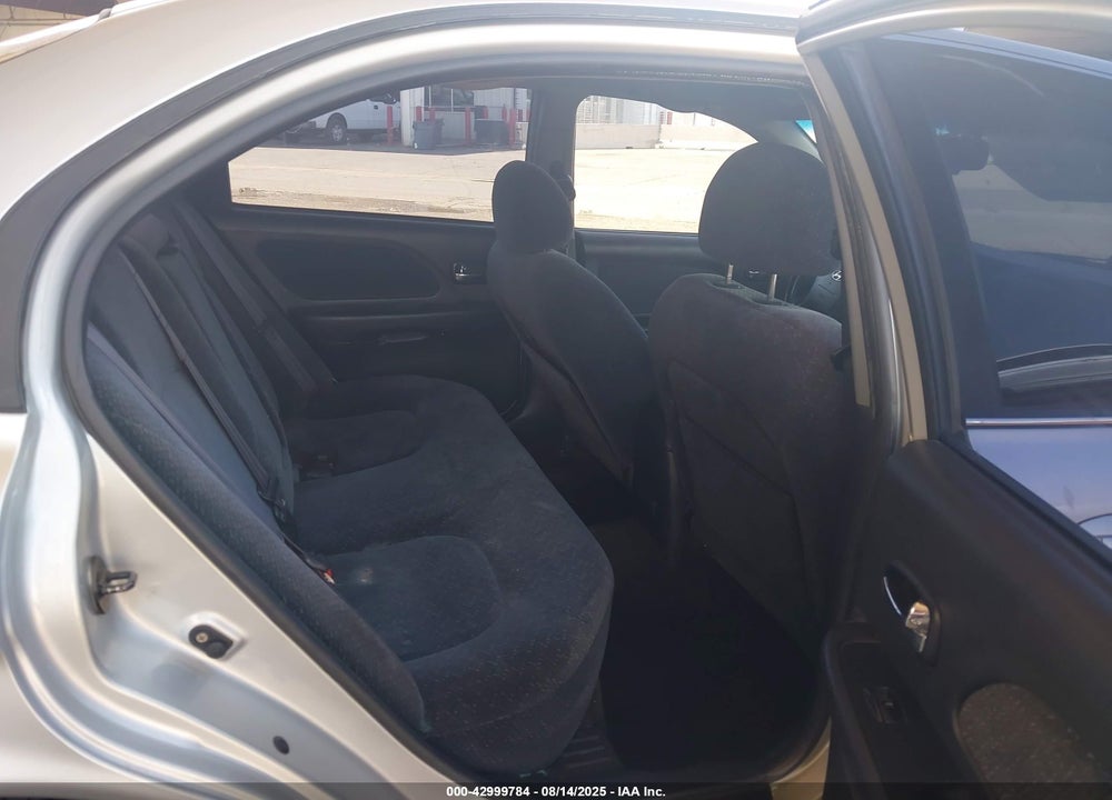 2004 HYUNDAI SONATA VIN: KMHWF25SX4A055372