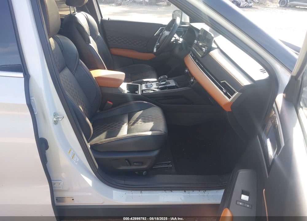 2024 MITSUBISHI OUTLANDER VIN: JA4J4WA82RZ015067