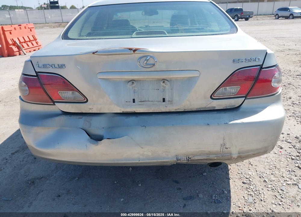 2004 LEXUS ES 330 VIN: JTHBA30G945018881