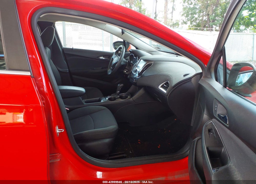 2017 CHEVROLET CRUZE VIN: 1G1BE5SM1H7200162