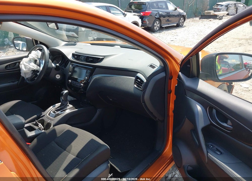 2022 NISSAN ROGUE SPORT VIN: JN1BJ1AW0NW474617