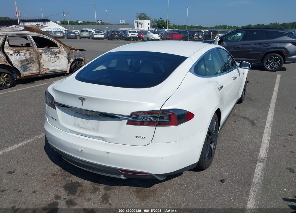 2015 TESLA MODEL S VIN: 5YJSA1E2XFF114099