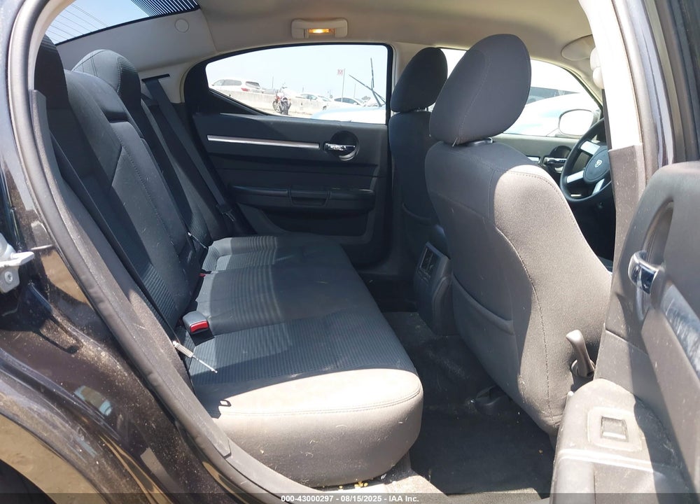 2010 DODGE CHARGER VIN: 2B3CA3CV7AH122100