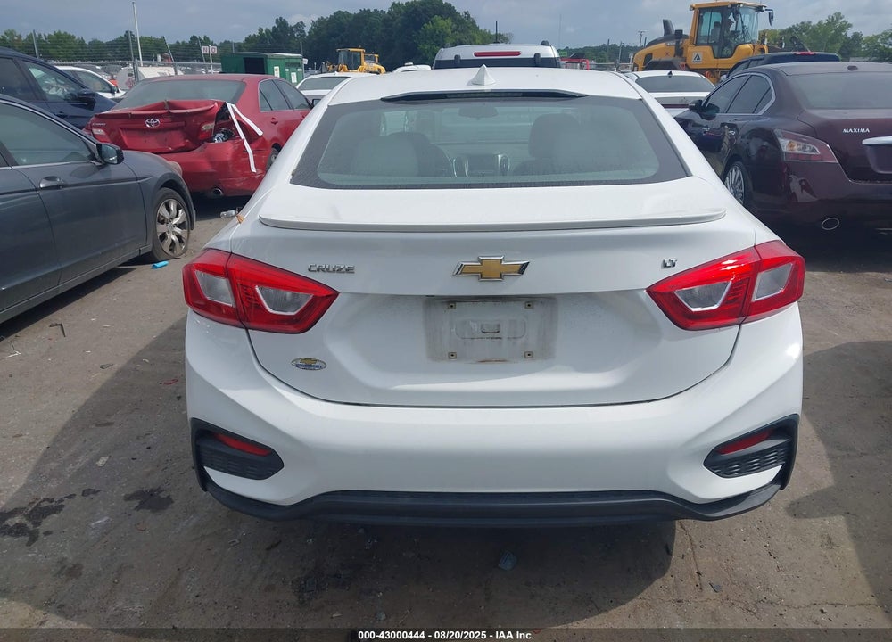 2017 CHEVROLET CRUZE LT AUTO VIN: 1G1BE5SM1H7137645