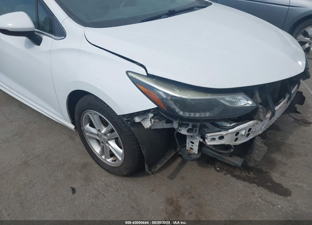 2017 CHEVROLET CRUZE LT AUTO VIN: 1G1BE5SM1H7137645