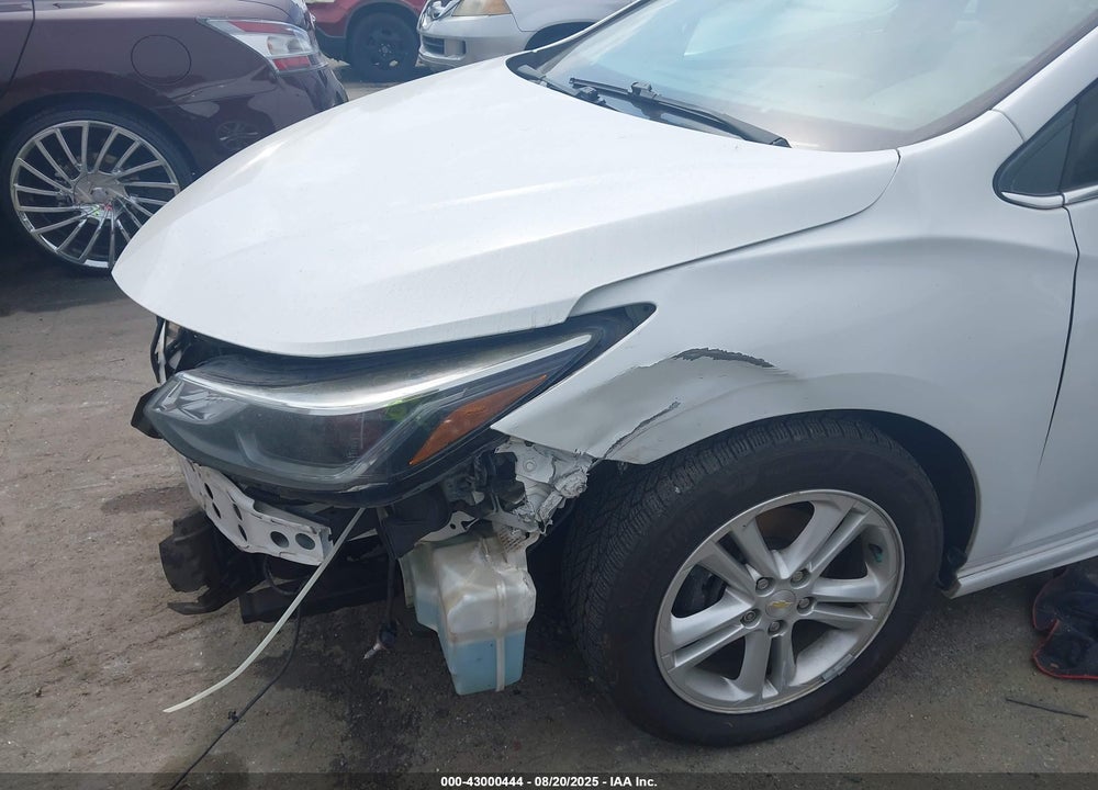 2017 CHEVROLET CRUZE LT AUTO VIN: 1G1BE5SM1H7137645