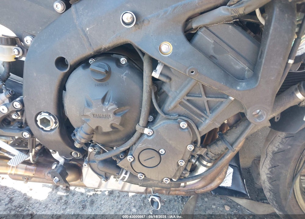 2015 YAMAHA YZFR6 VIN: JYARJ16E2FA032802