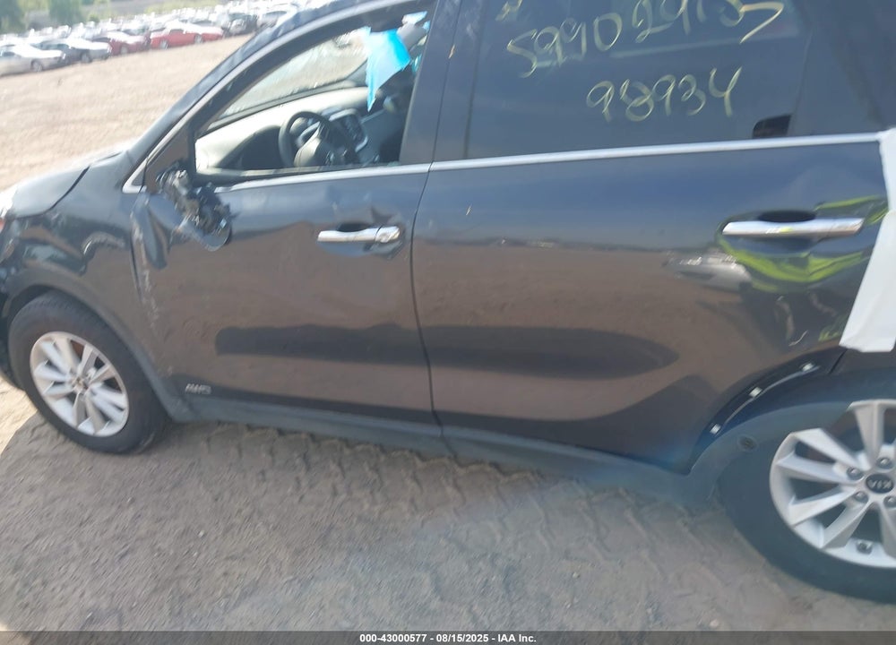 2019 KIA SORENTO VIN: 5XYPGDA51KG522810