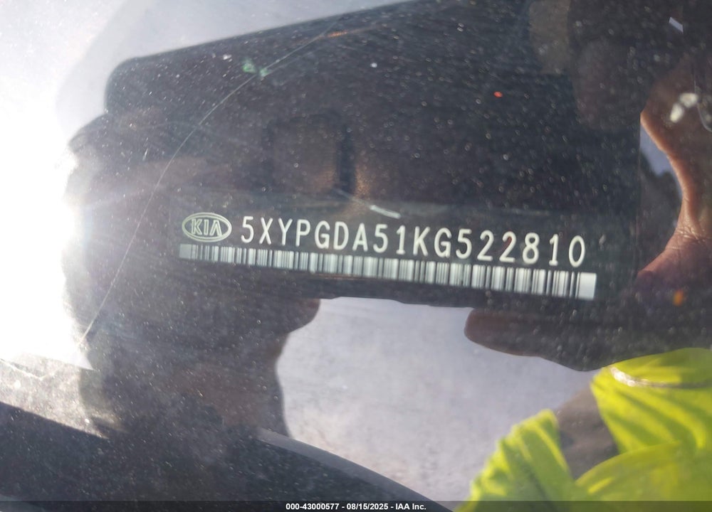 2019 KIA SORENTO VIN: 5XYPGDA51KG522810