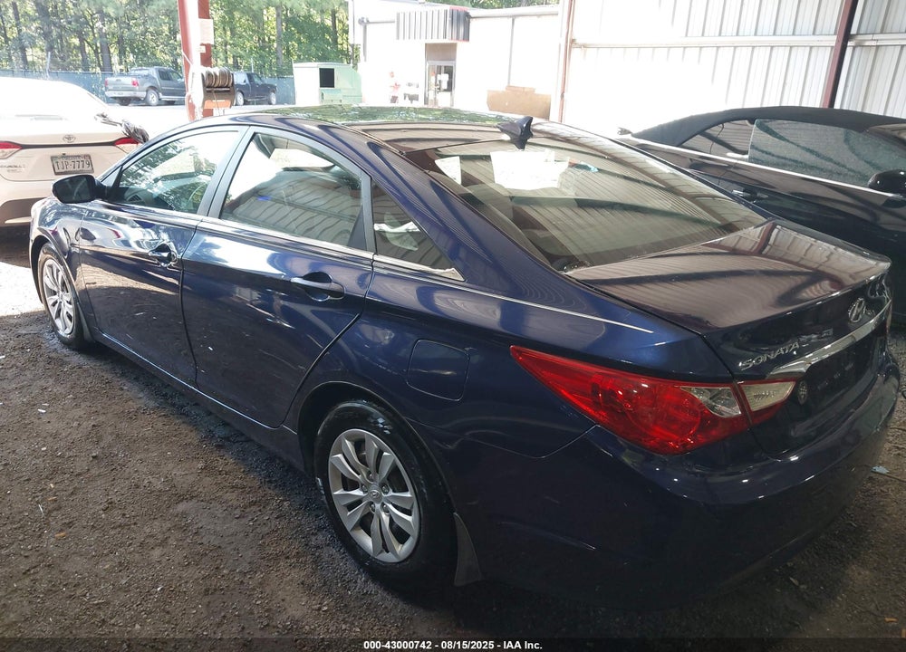 2011 HYUNDAI SONATA VIN: 5NPEB4AC9BH063684