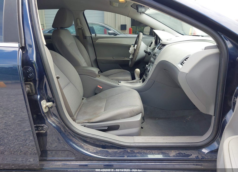 2010 CHEVROLET MALIBU VIN: 1G1ZA5E09AF284195
