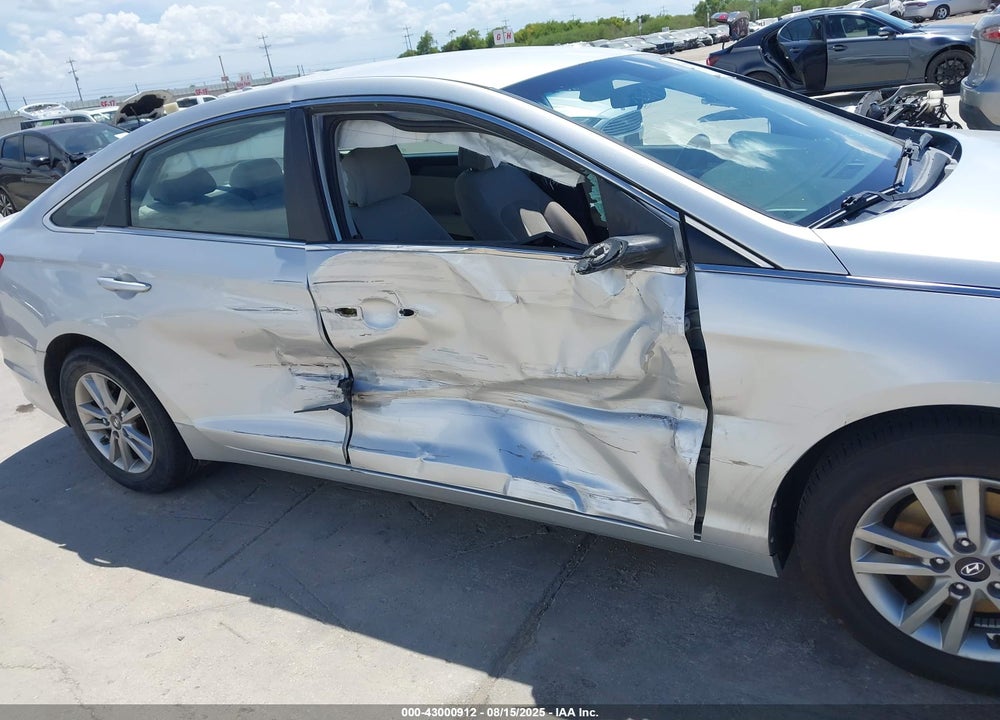 2015 HYUNDAI SONATA VIN: 5NPE24AF0FH153757
