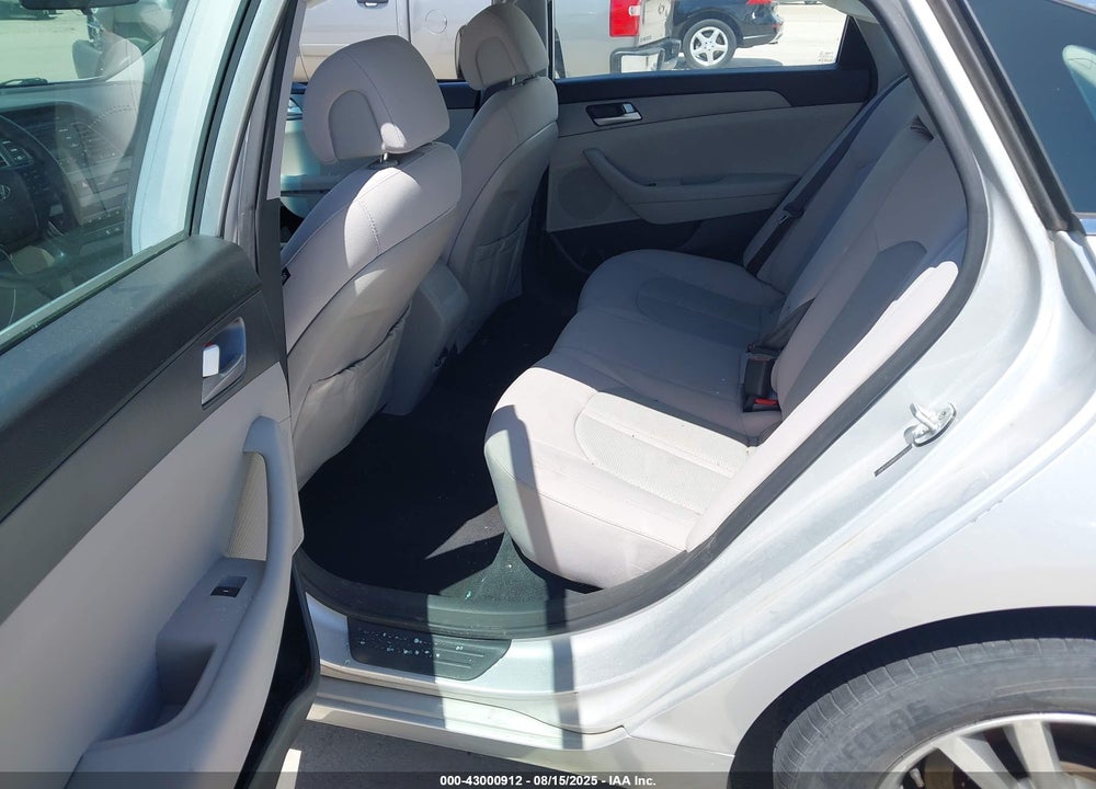 2015 HYUNDAI SONATA VIN: 5NPE24AF0FH153757