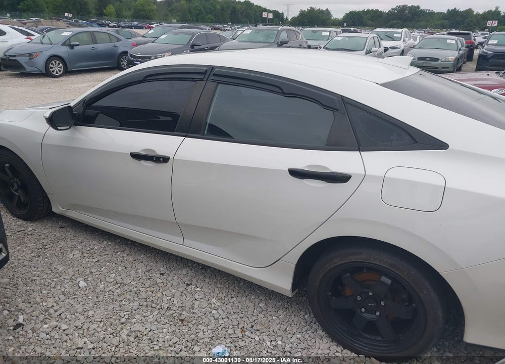 2018 HONDA CIVIC VIN: 2HGFC1E5XJH705866