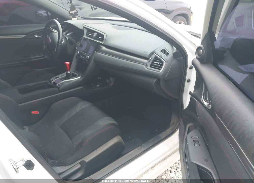 2018 HONDA CIVIC VIN: 2HGFC1E5XJH705866