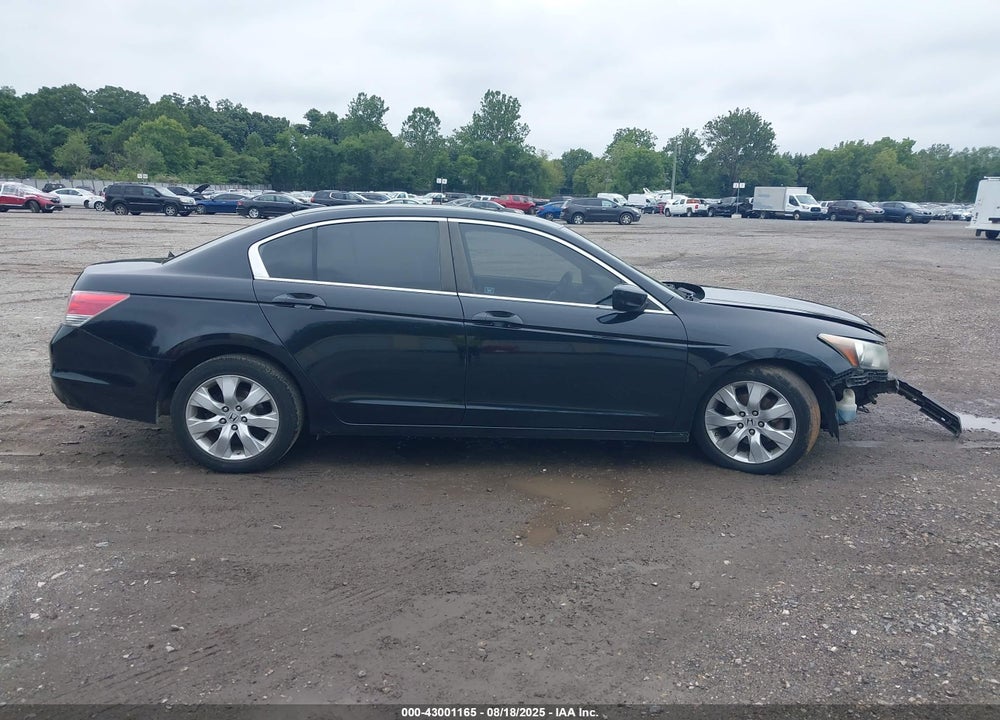 2008 HONDA ACCORD VIN: 1HGCP26888A134621