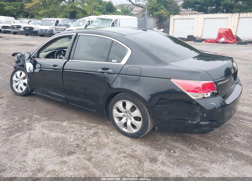 2008 HONDA ACCORD VIN: 1HGCP26888A134621