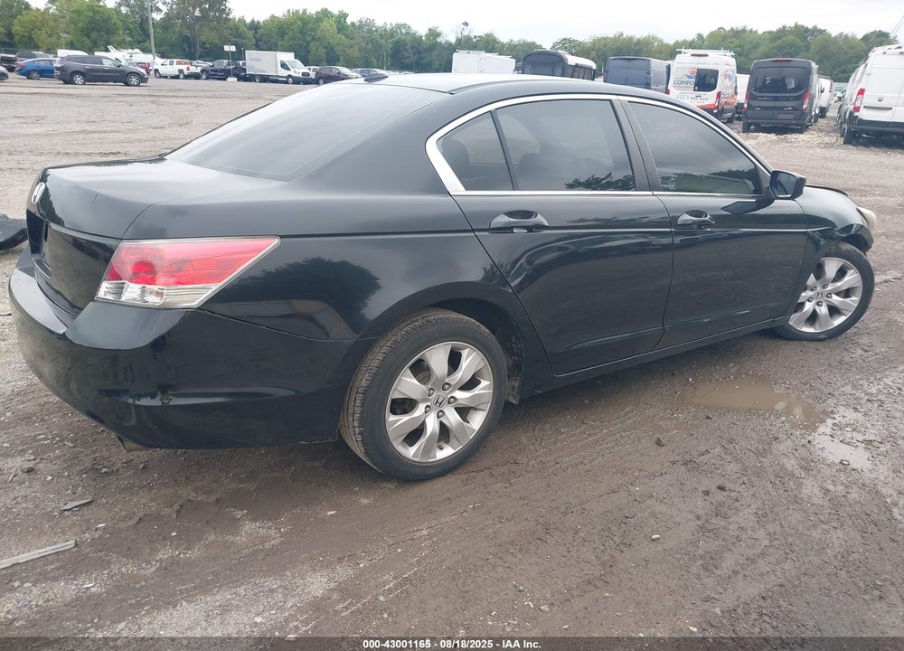 2008 HONDA ACCORD VIN: 1HGCP26888A134621
