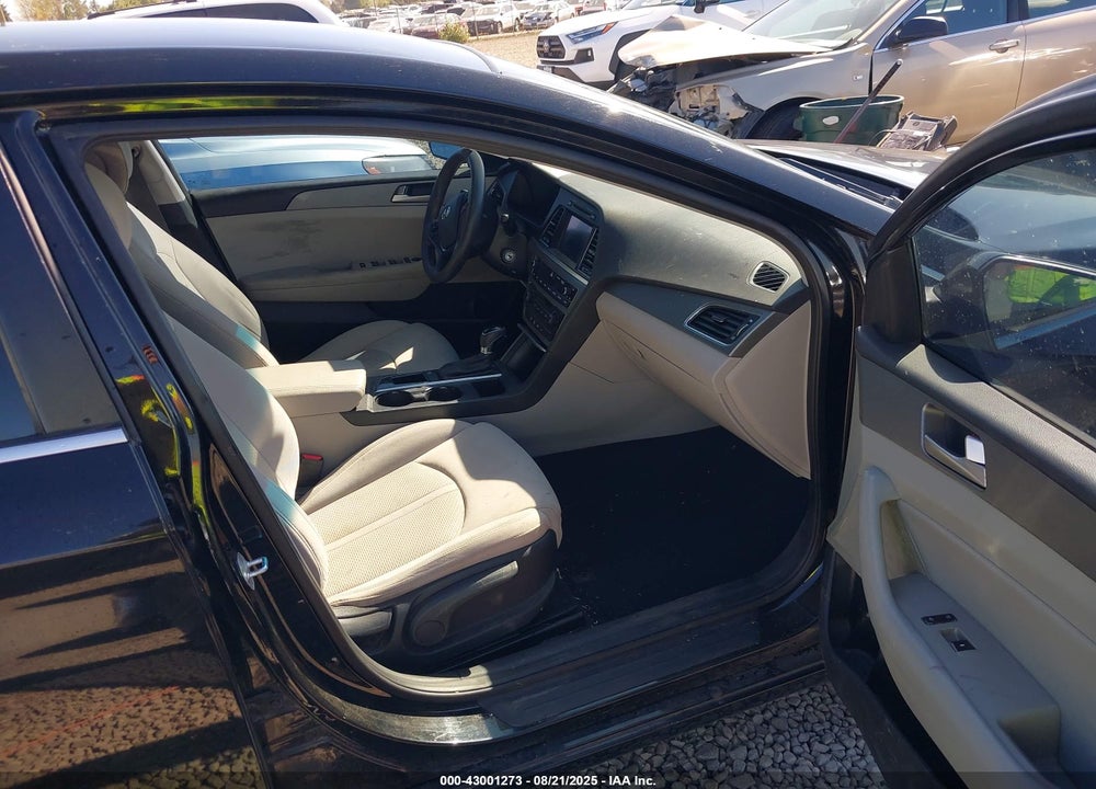 2017 HYUNDAI SONATA SE VIN: 5NPE24AFXHH480850