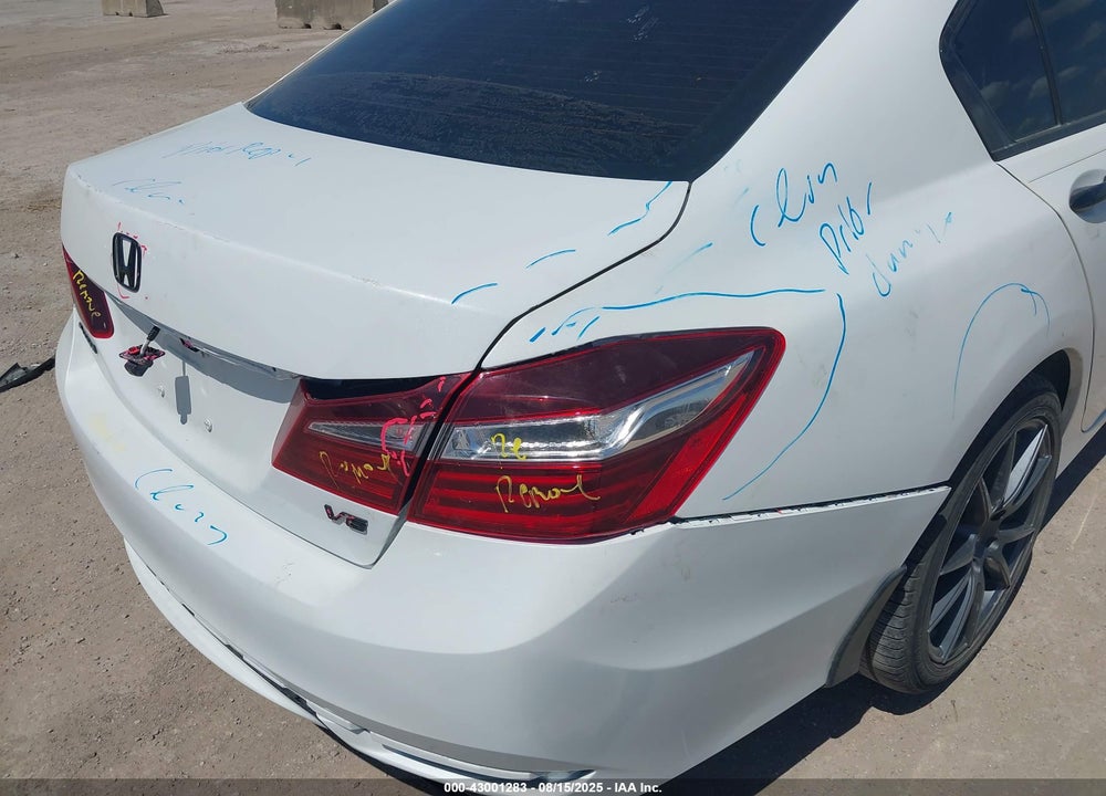2017 HONDA ACCORD EX-L V6 VIN: 1HGCR3F83HA020204
