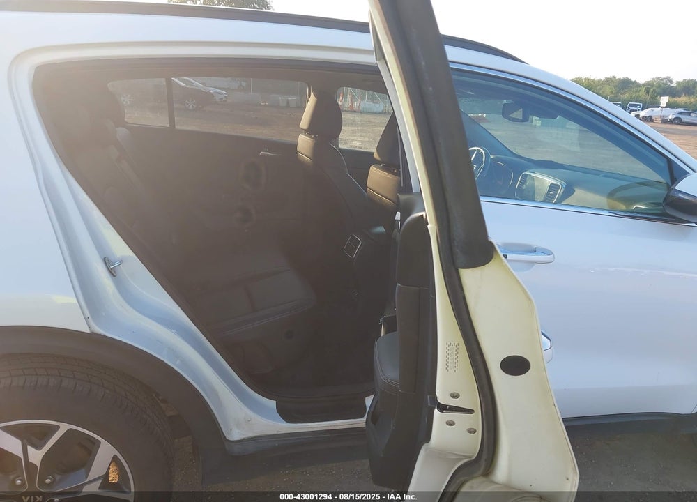 2022 KIA SPORTAGE EX VIN: KNDPNCAC9N7991336