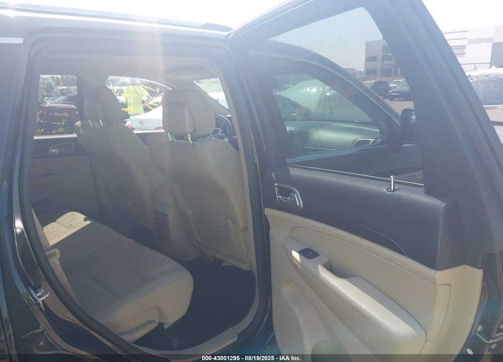 2014 JEEP GRAND CHEROKEE VIN: 1C4RJFAG8EC205185