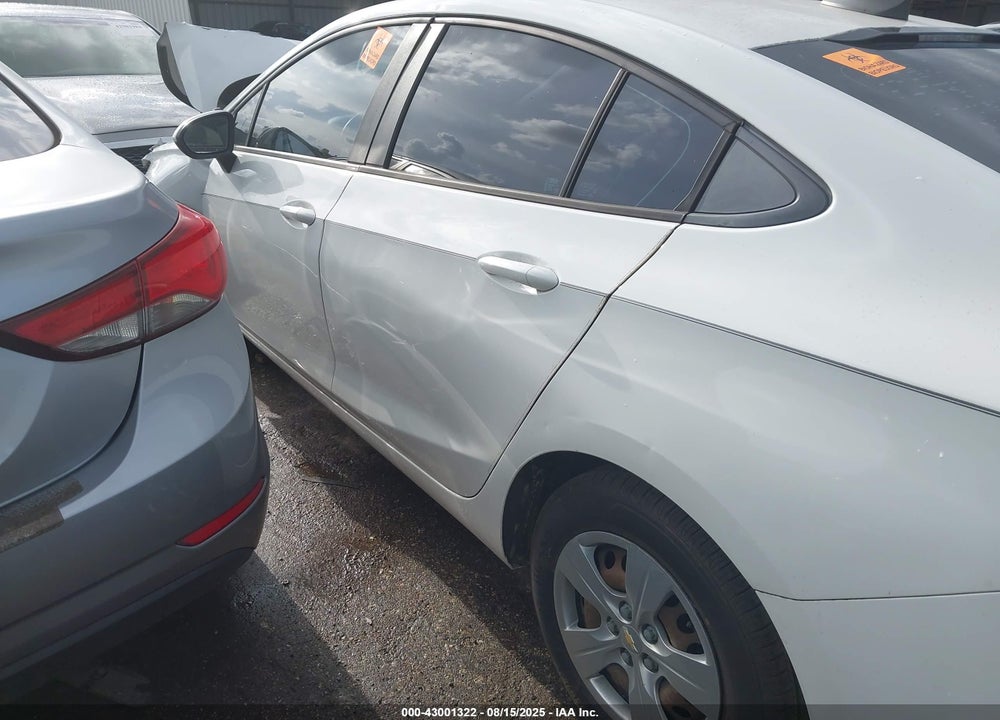 2017 CHEVROLET CRUZE VIN: 1G1BC5SM7H7206120