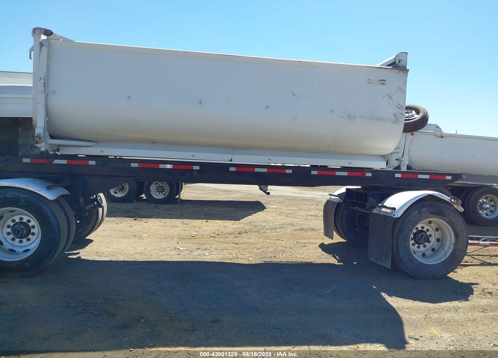 1999 RELIANCE TRAILER MFG TRANSFER TRAILER VIN: 1REFA520XXC991280