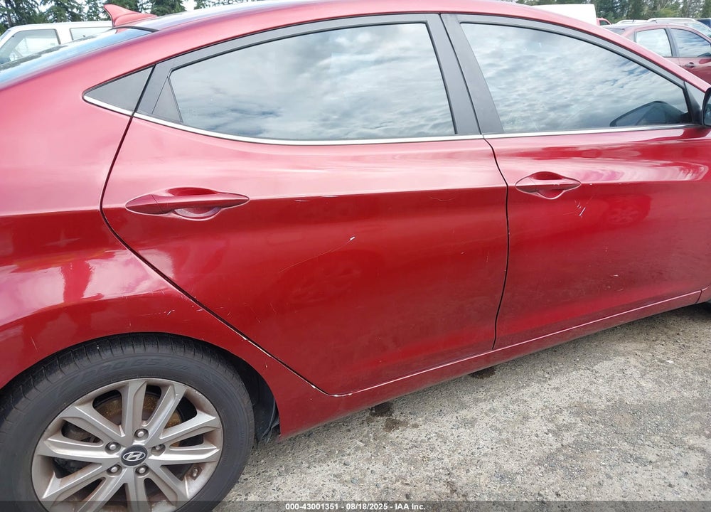 2015 HYUNDAI ELANTRA VIN: 5NPDH4AE3FH605511
