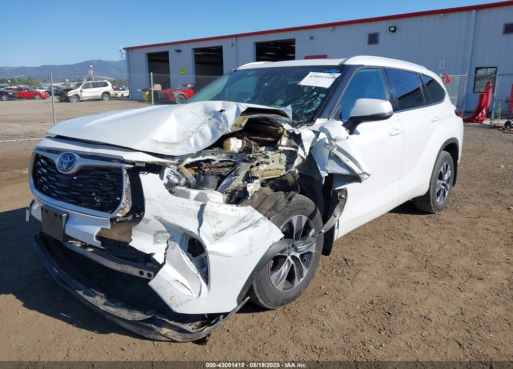 2022 TOYOTA HIGHLANDER VIN: 5TDHZRBH2NS175452