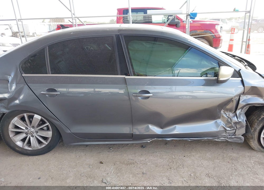 2015 VOLKSWAGEN JETTA VIN: 3VWD17AJ2FM291330