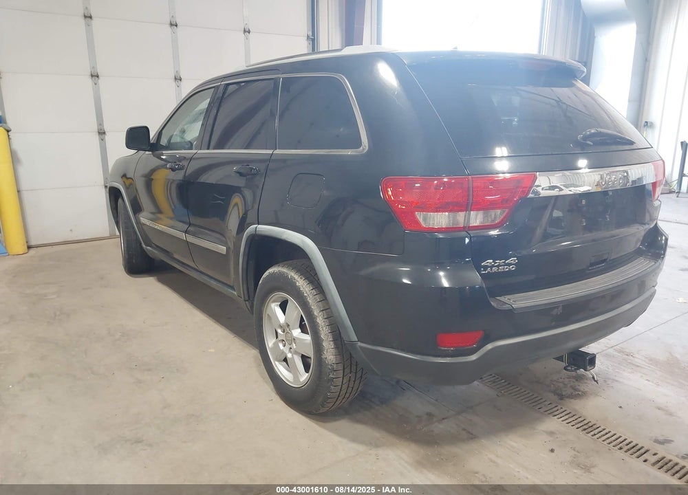 2011 JEEP GRAND CHEROKEE VIN: 1J4RR4GG6BC561516