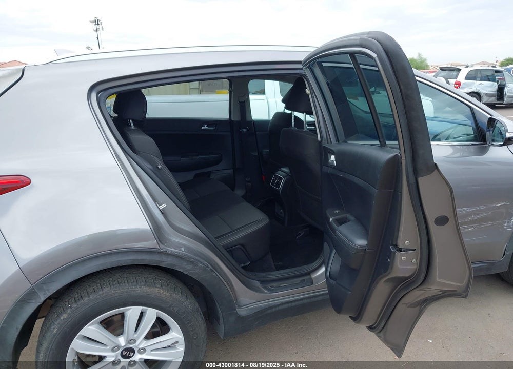 2018 KIA SPORTAGE VIN: KNDPM3AC6J7484035