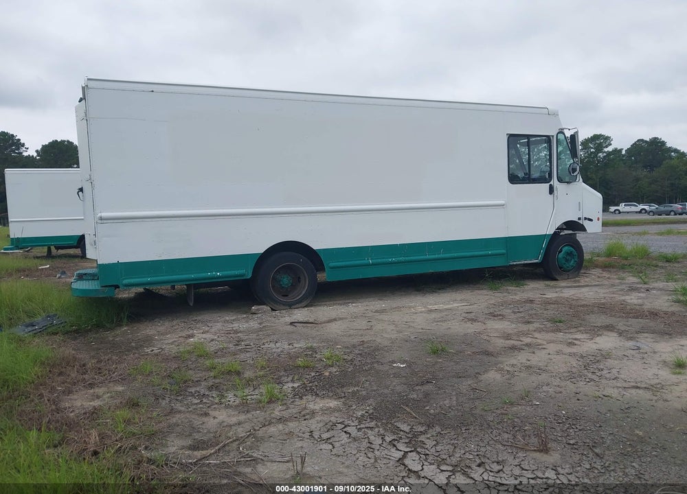 2012 WORKHORSE CUSTOM CHASSIS COMMERCIAL CHASSIS W62 VIN: 5B4LFG2EXC3448638