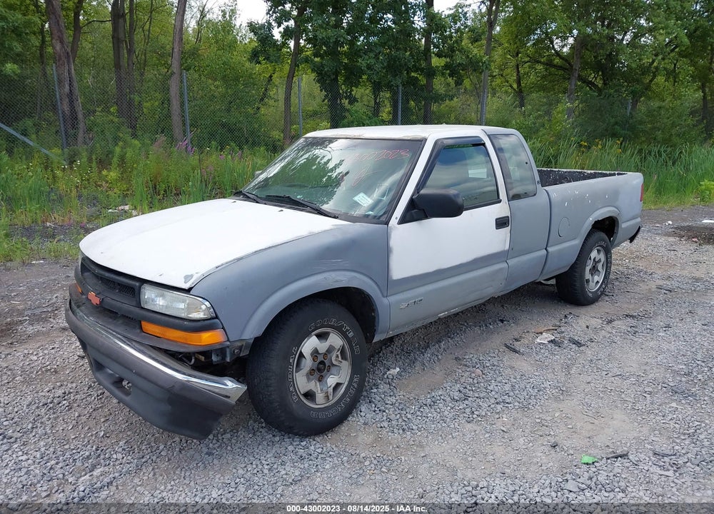 2001 CHEVROLET S-10 VIN: 1GCDT19W318221570