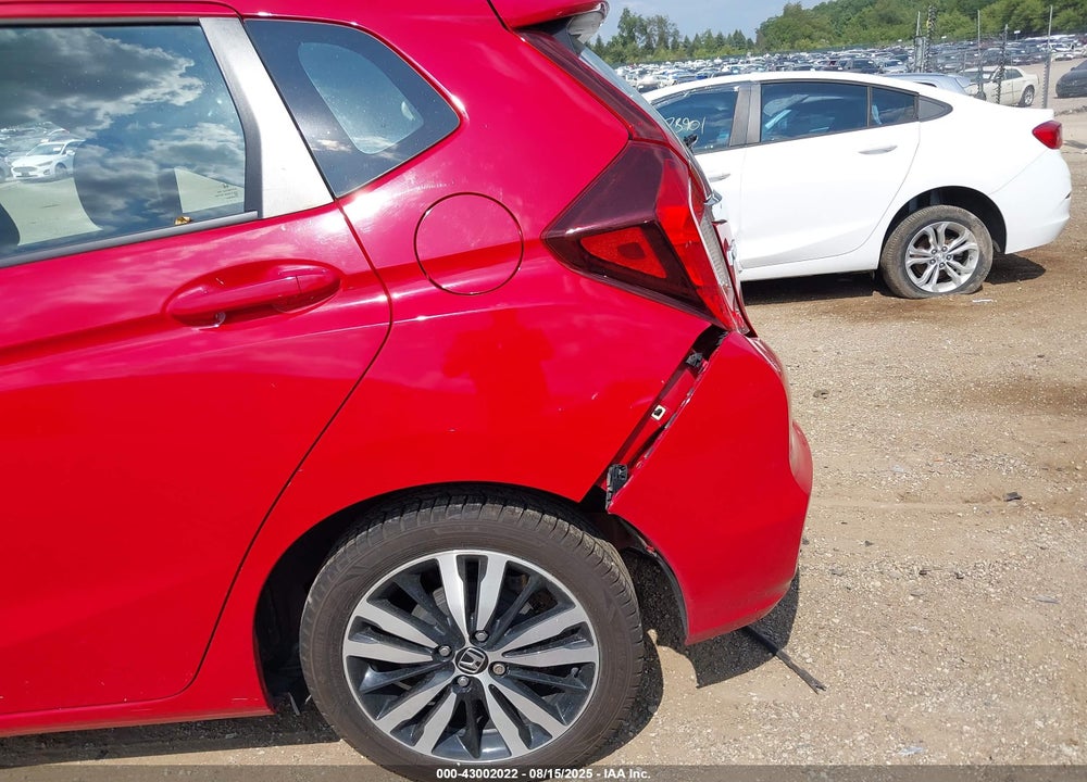 2018 HONDA FIT VIN: 3HGGK5H88JM730108