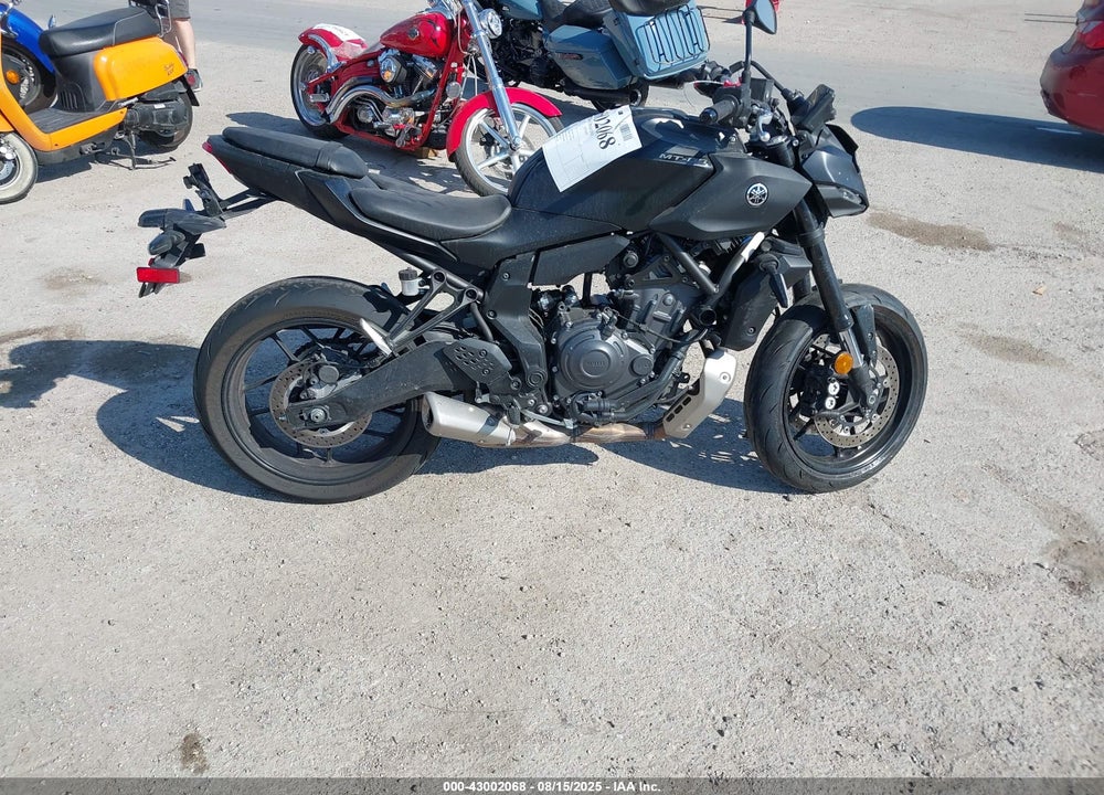 2025 YAMAHA MTN690 VIN: JYARM48E0SA001466