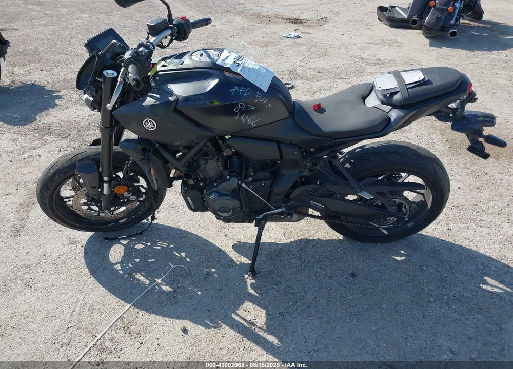 2025 YAMAHA MTN690 VIN: JYARM48E0SA001466