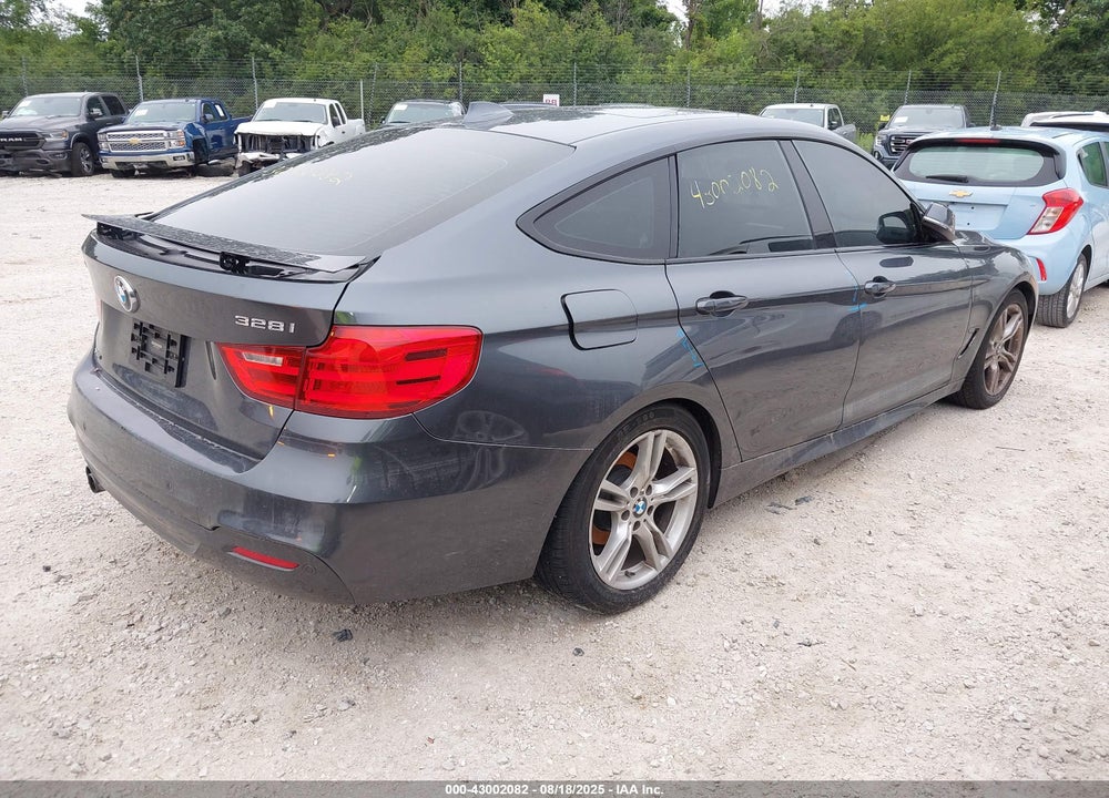 2016 BMW 3 SERIES VIN: WBA8Z5C52GG502584