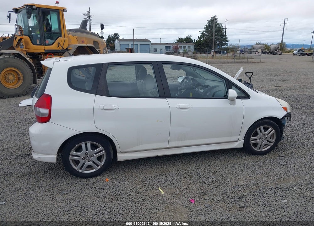 2007 HONDA FIT VIN: JHMGD38637S018423