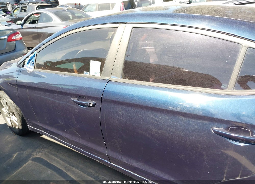 2017 HYUNDAI ELANTRA VIN: KMHD84LF0HU161109