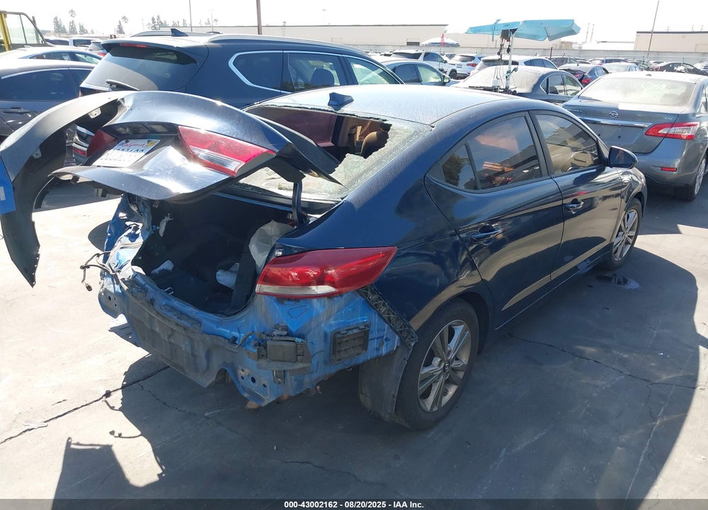 2017 HYUNDAI ELANTRA VIN: KMHD84LF0HU161109