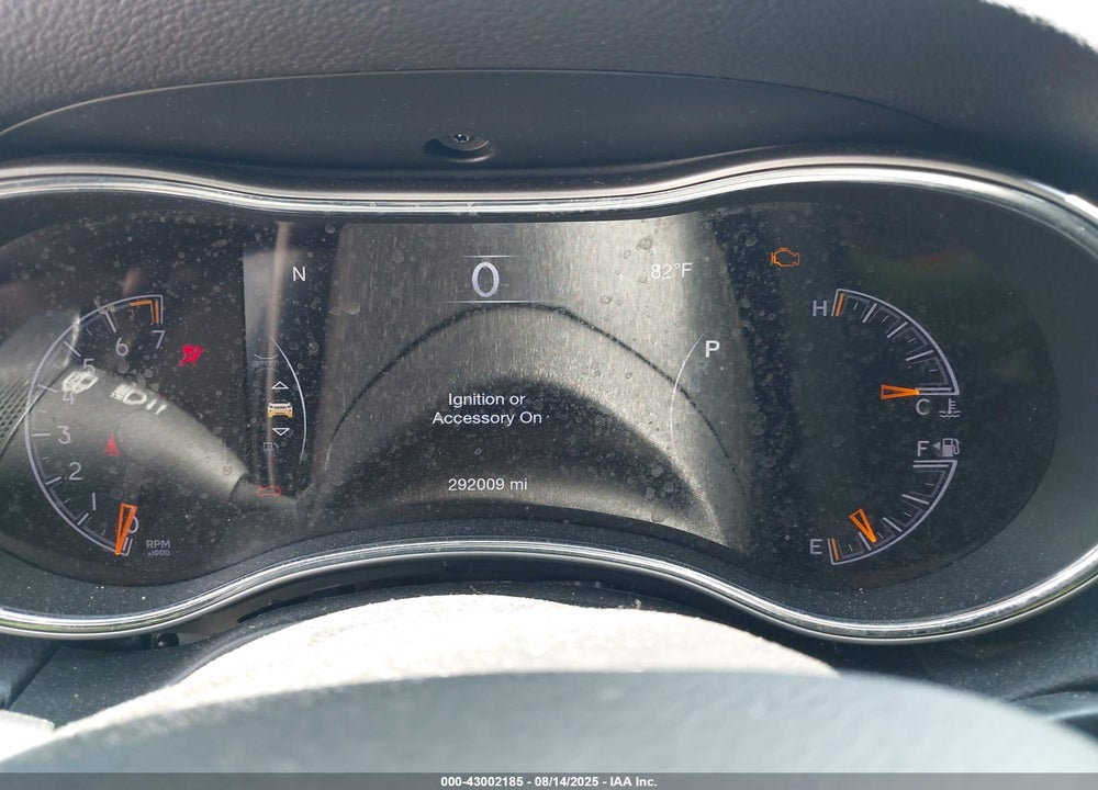 2019 JEEP GRAND CHEROKEE VIN: 1C4RJFAGXKC760960