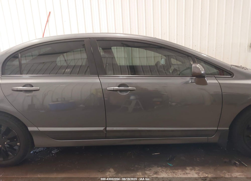 2009 HONDA CIVIC VIN: 1HGFA16839L020105