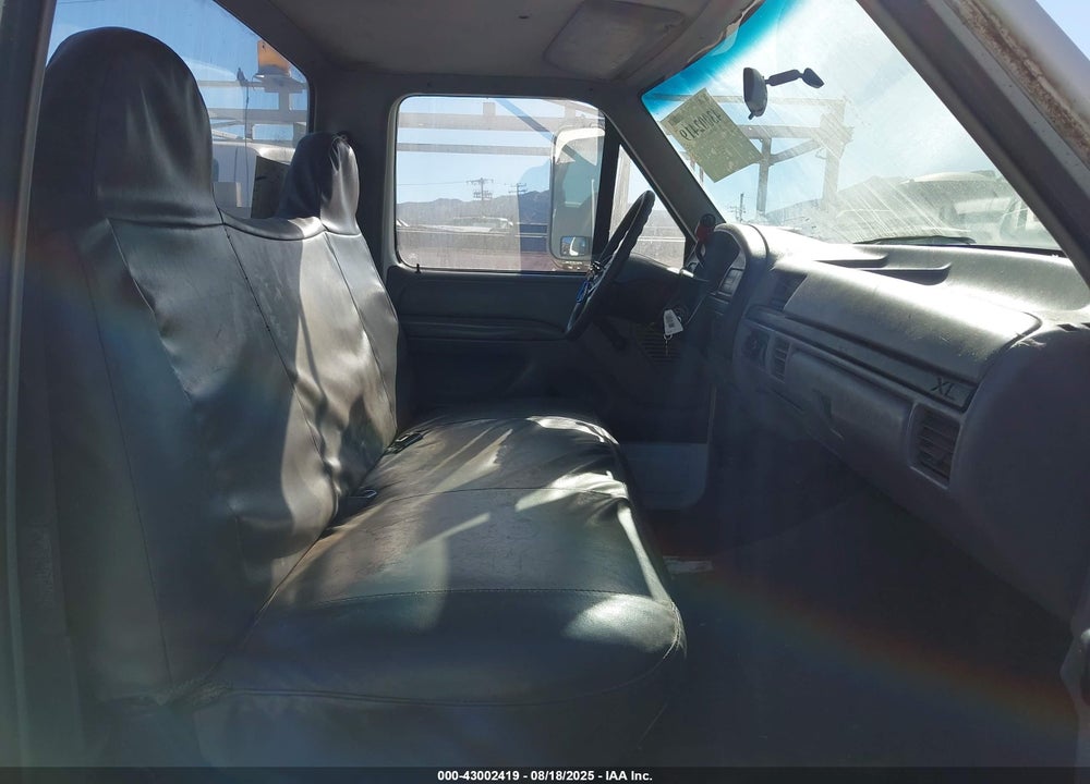 1997 FORD F-350 CHASSIS XL VIN: 1FDKF37G5VEB50185