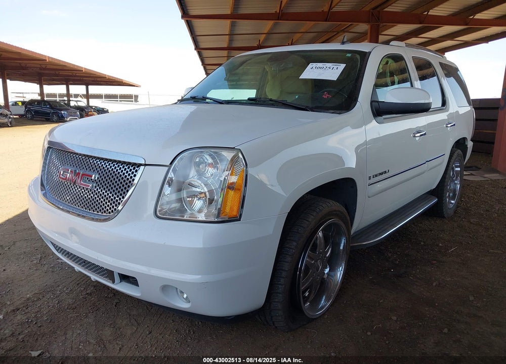 2007 GMC YUKON DENALI VIN: 1GKFK63837J197828