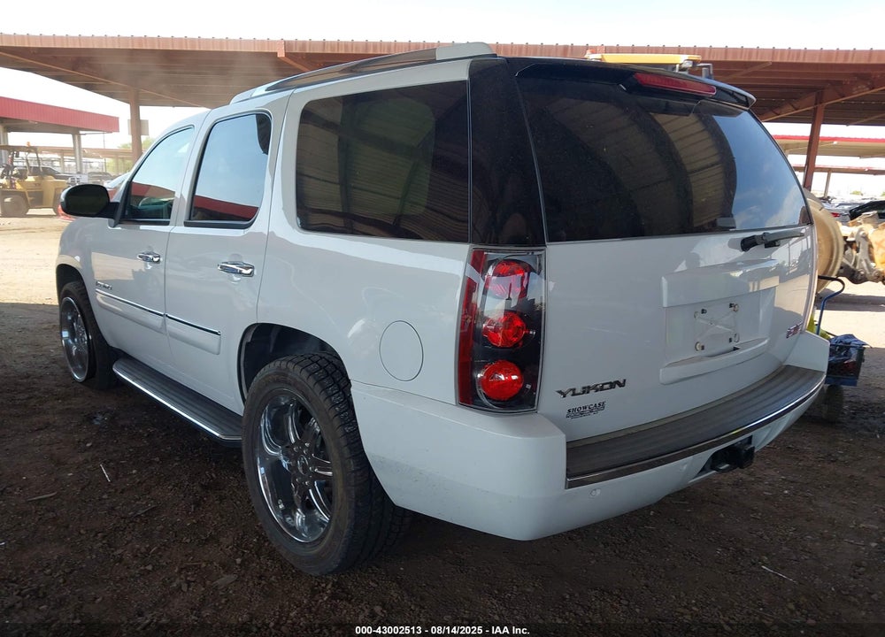 2007 GMC YUKON DENALI VIN: 1GKFK63837J197828