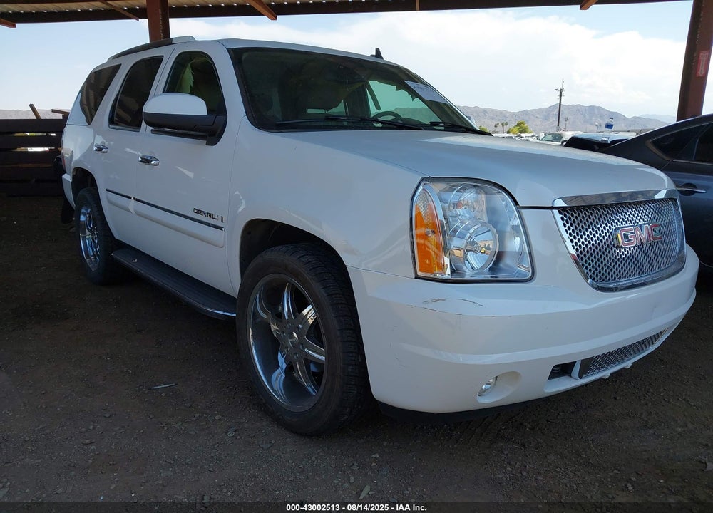 2007 GMC YUKON DENALI VIN: 1GKFK63837J197828